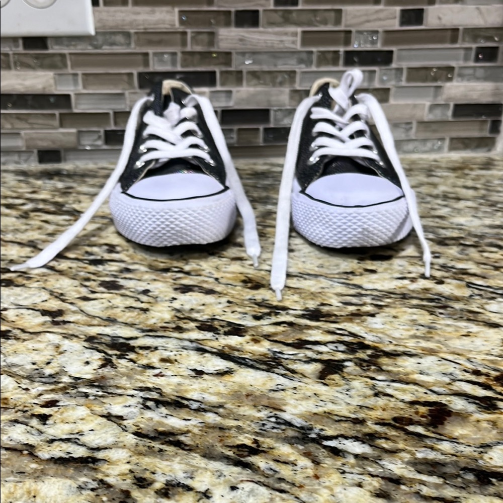Airwalk Black and White Classic Sneakers